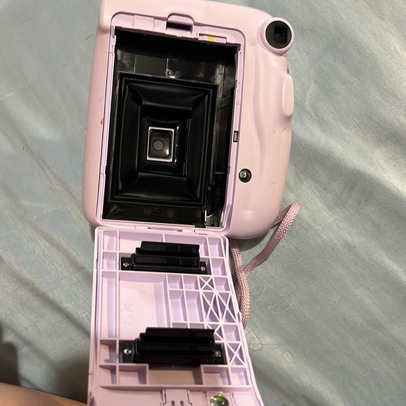 Camera - Picture 3 of 4